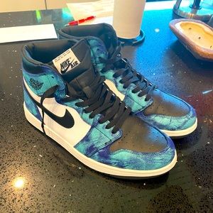 Jordan 1 retro had for almost a year. Worn twice